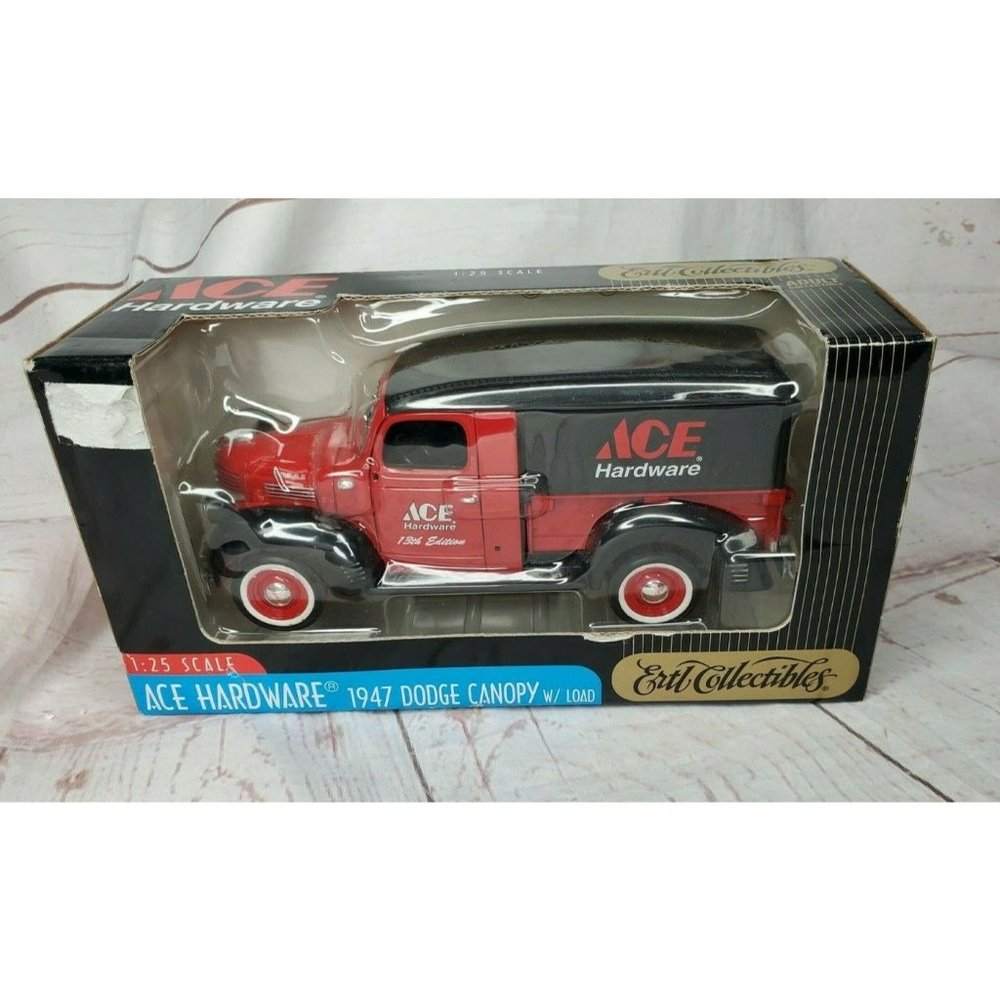 ERTL Collectibles 1:25 Scale Ace Hardware 1947 Dodge Canopy W/Load Vintage Truck